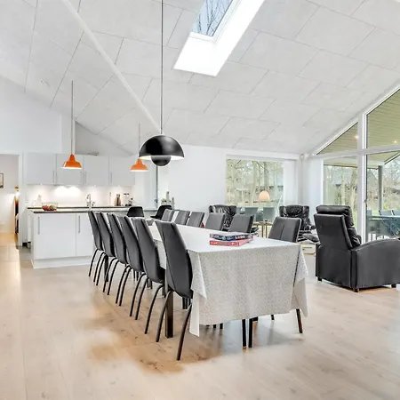 Erlinda - 300m From The Sea By Interhome *
